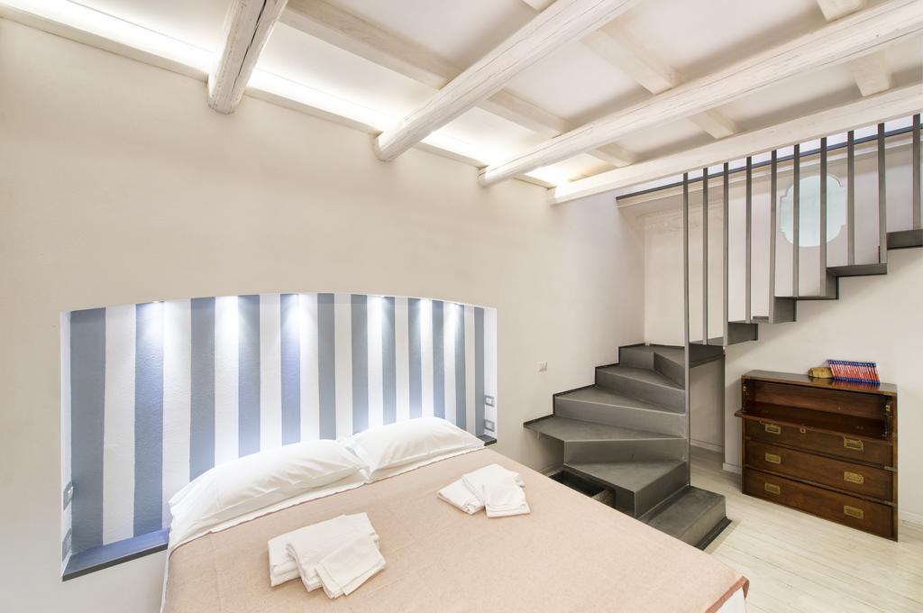 Castelletto Suite La Marina กาญารี ภายนอก รูปภาพ