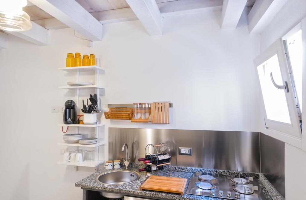 Castelletto Suite La Marina กาญารี ภายนอก รูปภาพ